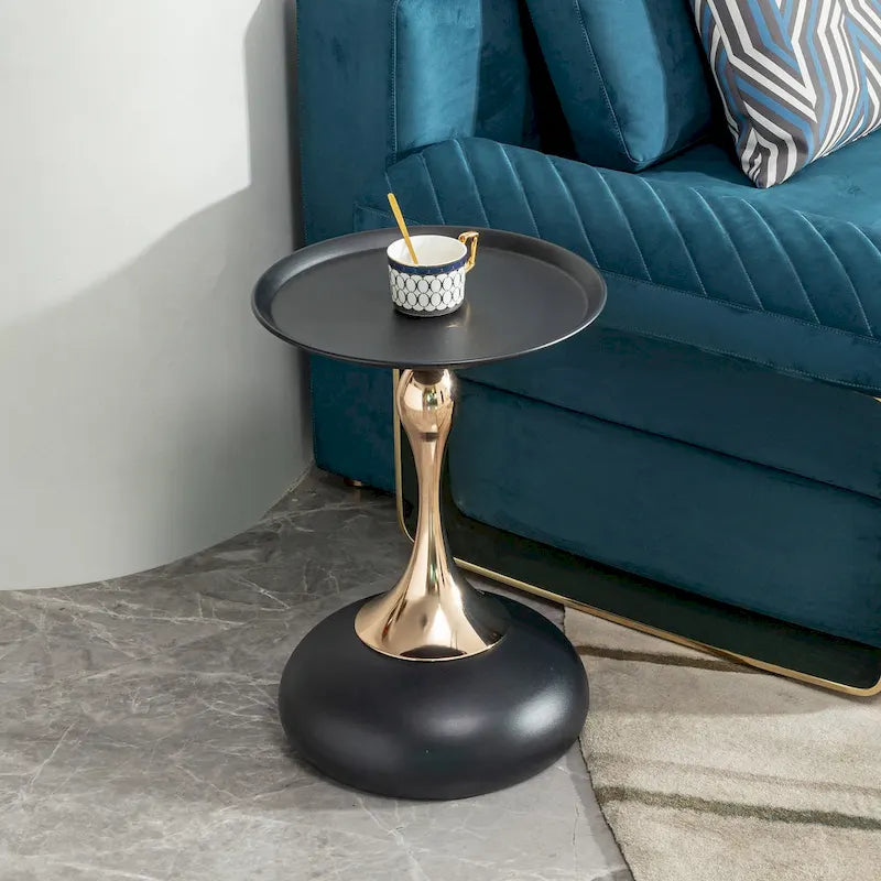 Petite table d'appoint ronde