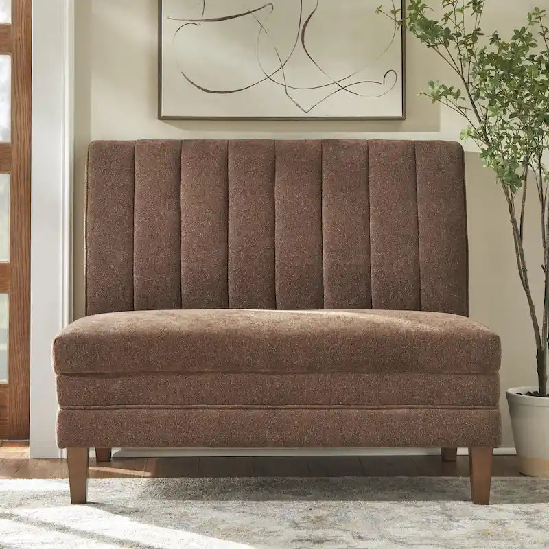 Banquette souple à dossier rayé vertical
