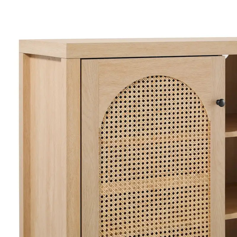 Meuble d'appoint double porte de style transitionnel