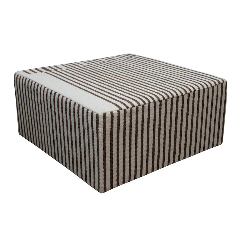 Table basse et tabouret rembourrés
