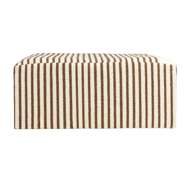 Table basse et tabouret rembourrés