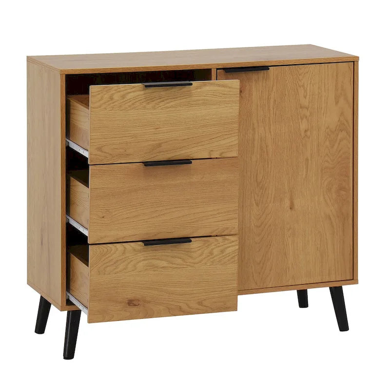 Armoire de style médiéval