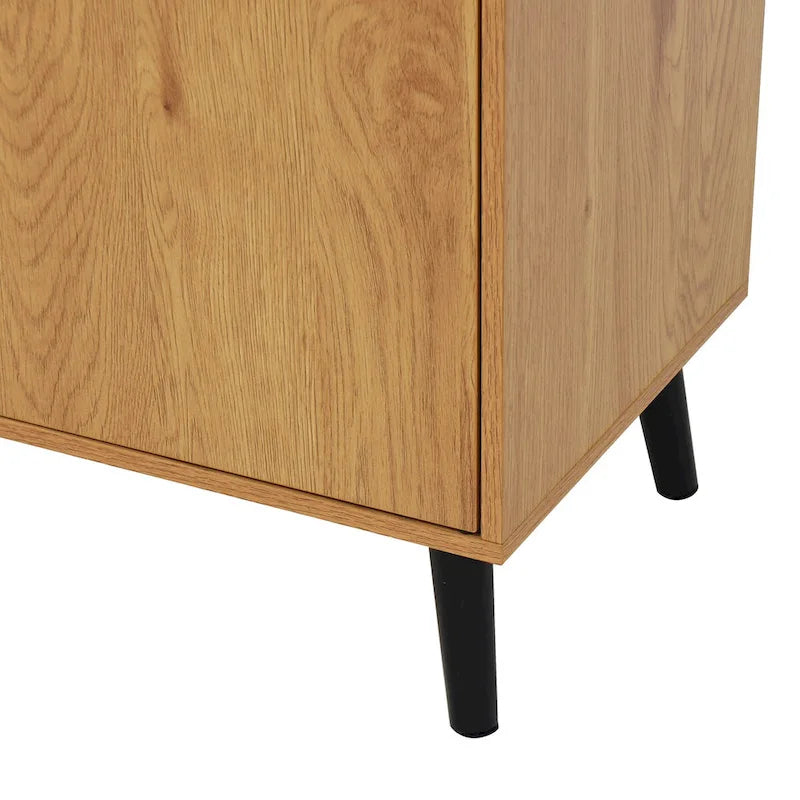 Armoire de style médiéval
