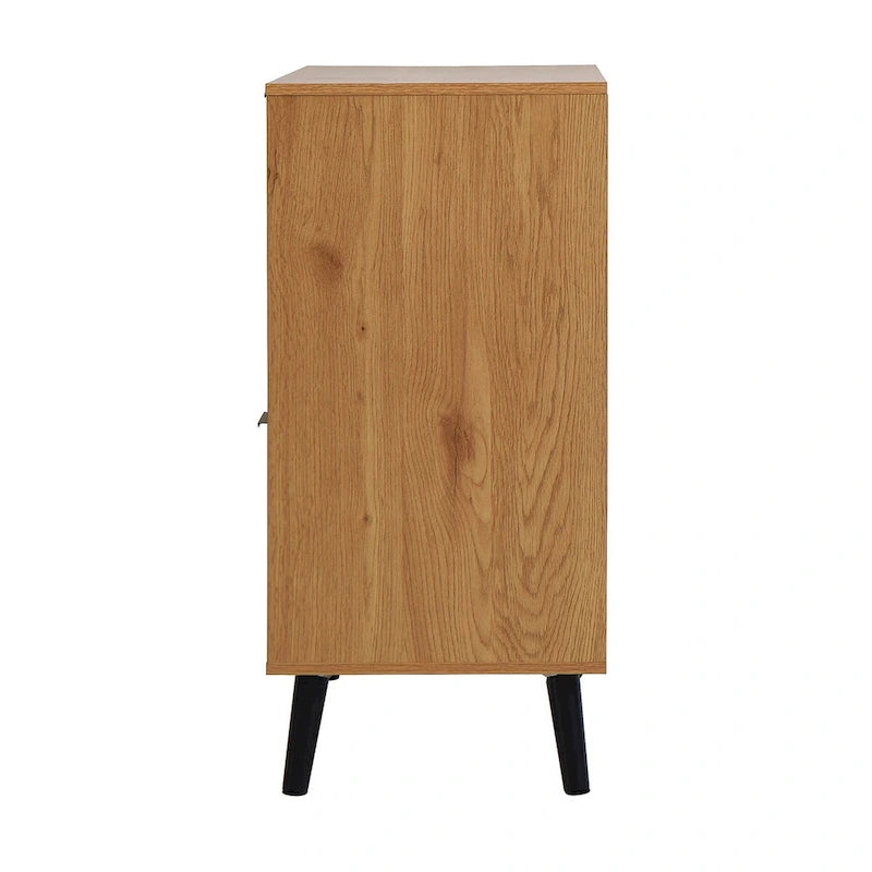 Armoire de style médiéval