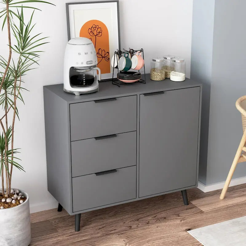 Armoire de style médiéval