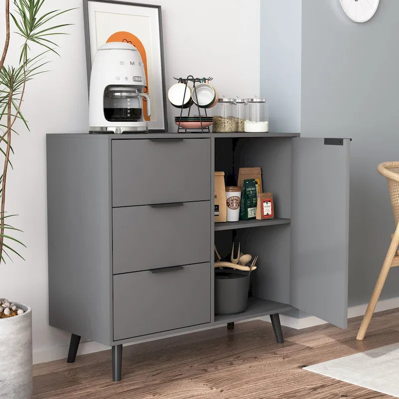 Armoire de style médiéval