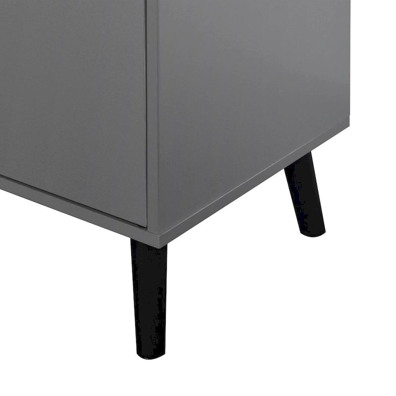 Armoire de style médiéval
