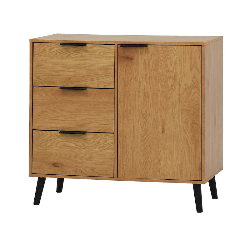 Armoire de style médiéval